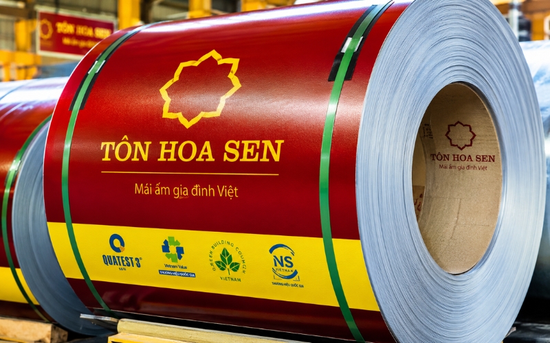 Logo Tôn Hoa Sen trên sản phẩm thực tế