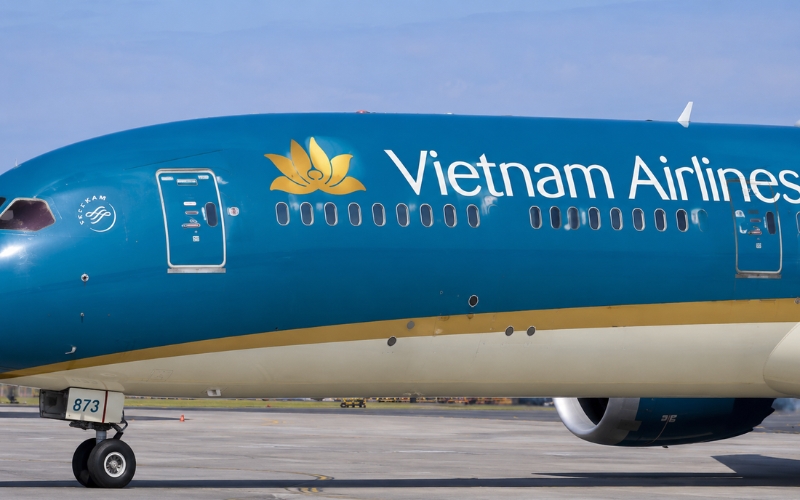Logo Vietnam Airlines trên máy bay thực tế